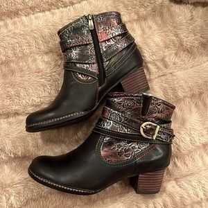 L’Artiste by Spring Step Shazzam Rose Bootie 39